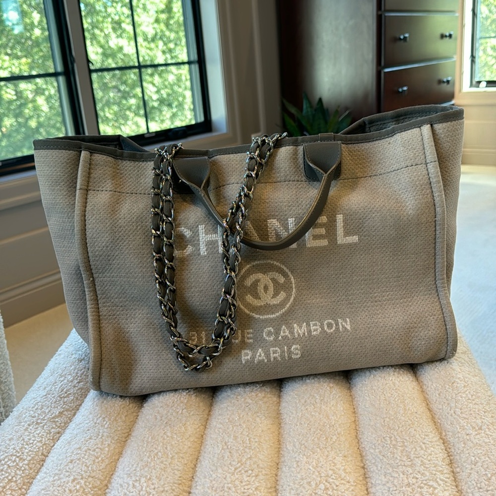 Chanel deauville tote